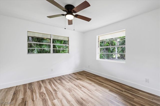 158 Dow LN, North Fort Myers, FL 33917