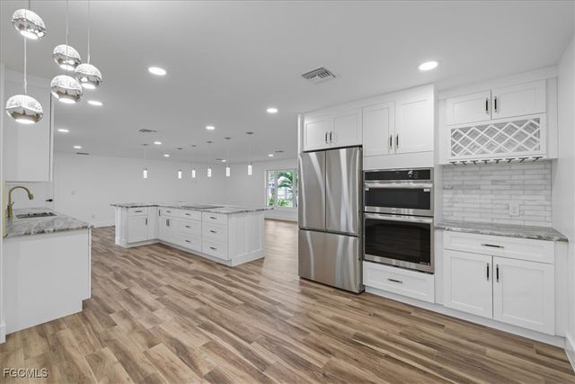 158 Dow LN, North Fort Myers, FL 33917