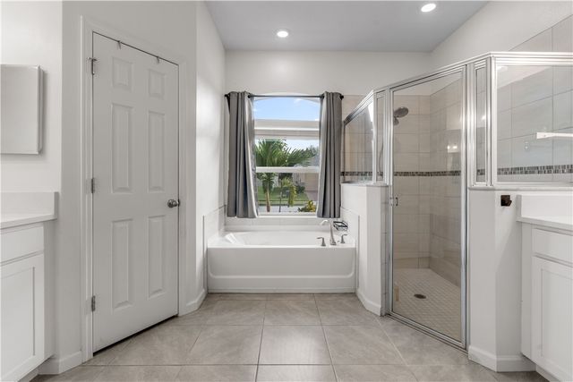 166 52nd Square, Vero Beach, FL 32968