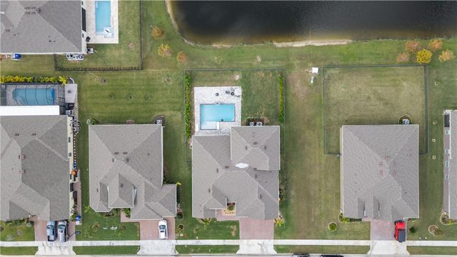 166 52nd Square, Vero Beach, FL 32968