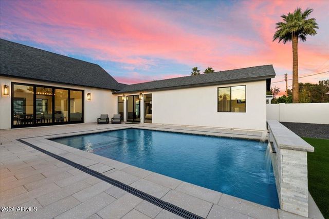4137 E EARLL Drive, Phoenix, AZ 85018