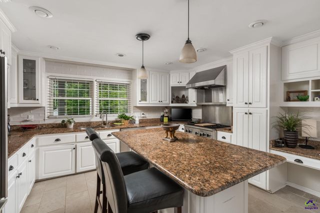 528 Commanche Drive, Macon, GA 31210