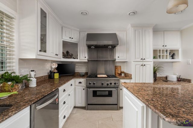 528 Commanche Drive, Macon, GA 31210