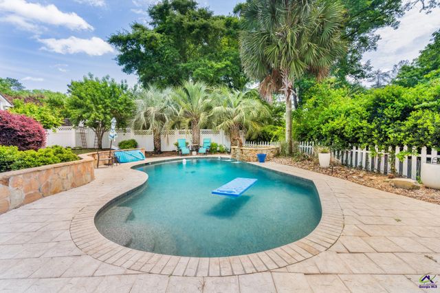 528 Commanche Drive, Macon, GA 31210