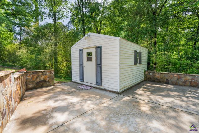 528 Commanche Drive, Macon, GA 31210