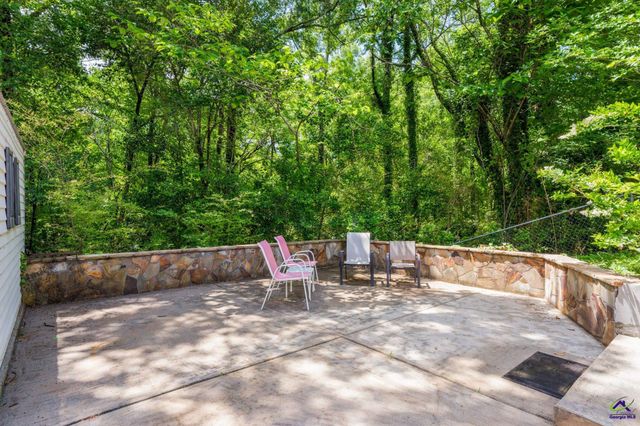 528 Commanche Drive, Macon, GA 31210
