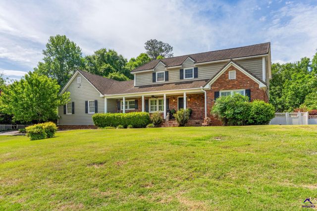 528 Commanche Drive, Macon, GA 31210