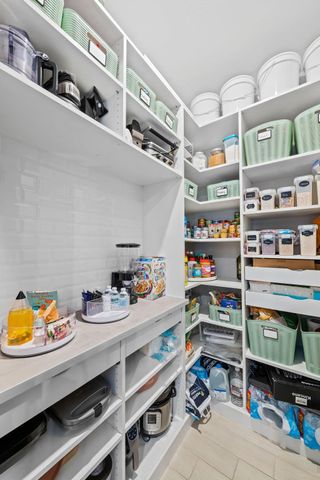 810 Hookline Circle, Loxahatchee, FL 33470