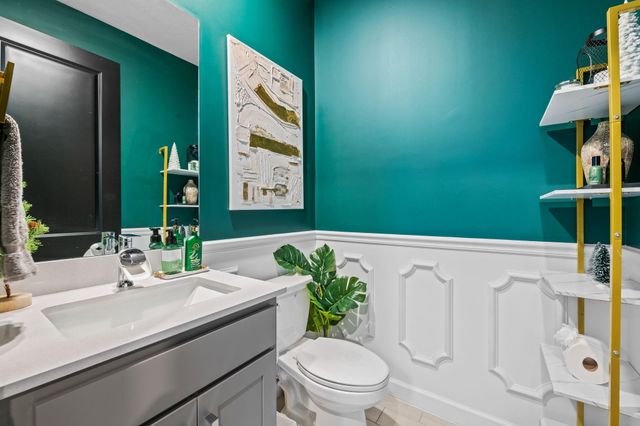 810 Hookline Circle, Loxahatchee, FL 33470