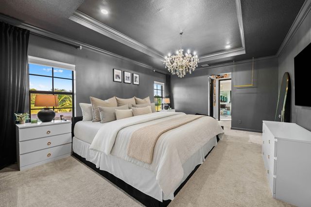 810 Hookline Circle, Loxahatchee, FL 33470