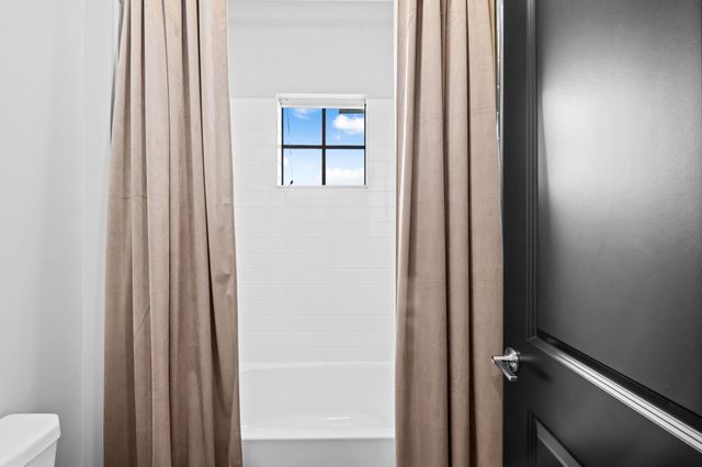 810 Hookline Circle, Loxahatchee, FL 33470