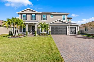 810 Hookline Circle, Loxahatchee, FL 33470