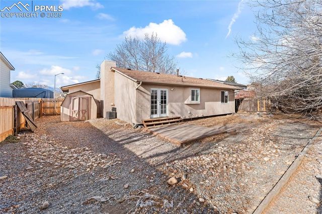 2355 Heathercrest Drive, Colorado Springs, CO 80915