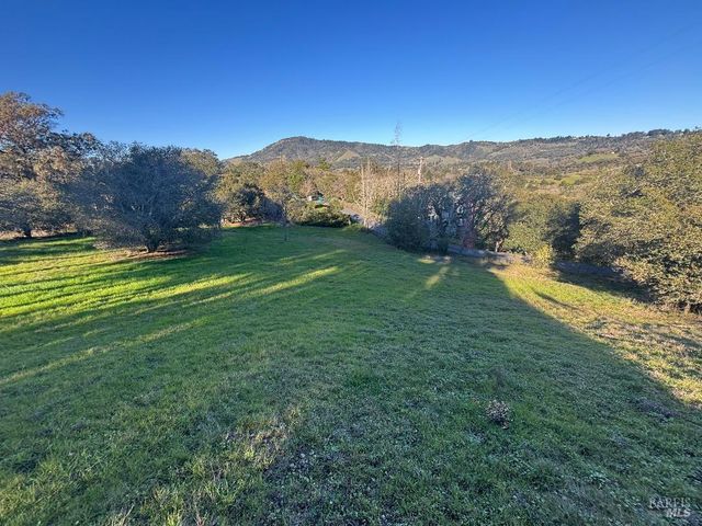 4550 Hidden Springs Rd, Santa Rosa, CA 95404