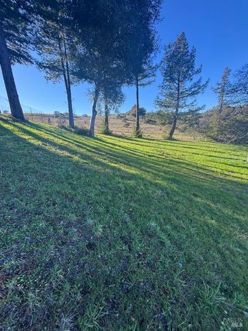 4550 Hidden Springs Rd, Santa Rosa, CA 95404
