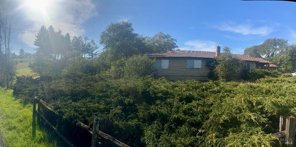 4550 Hidden Springs Rd, Santa Rosa, CA 95404