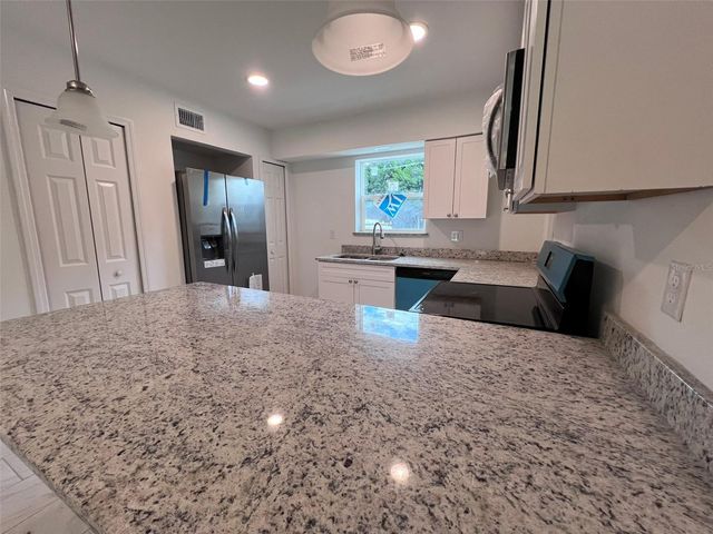 5317 CURRY FORD ROAD L104, Orlando, FL 32812