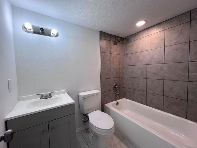 5317 CURRY FORD ROAD L104, Orlando, FL 32812