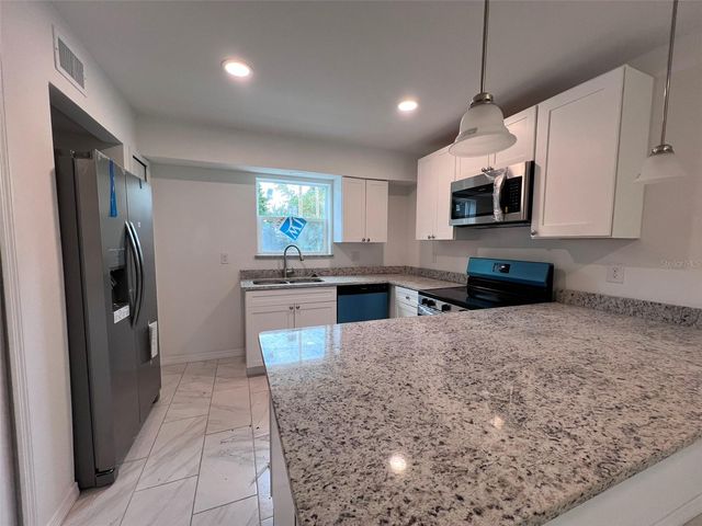 5317 CURRY FORD ROAD L104, Orlando, FL 32812