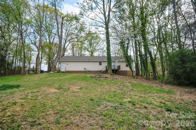 123 General Pemberton Street, Stanley, NC 28164