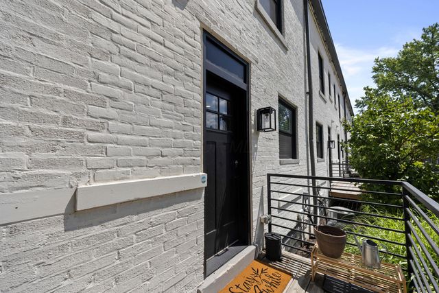 393 W 2nd Avenue, 393, Columbus, OH 43201