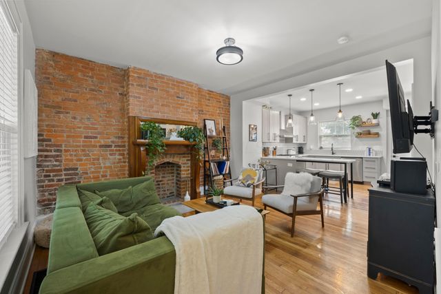 393 W 2nd Avenue, 393, Columbus, OH 43201