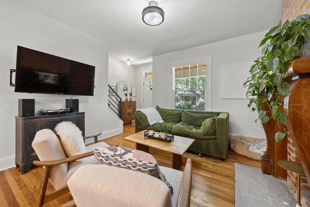 393 W 2nd Avenue, 393, Columbus, OH 43201