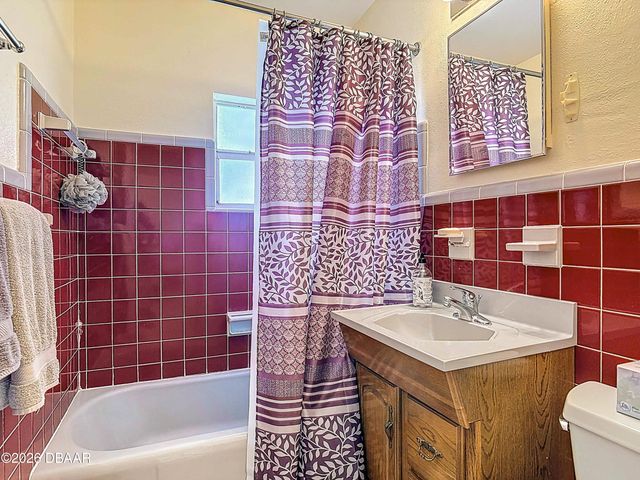 28 Palm Drive, Ormond Beach, FL 32176