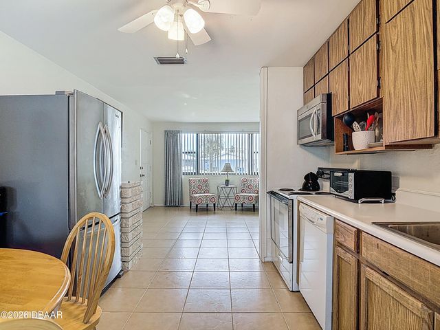 28 Palm Drive, Ormond Beach, FL 32176