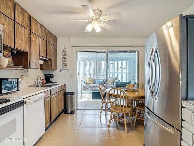 28 Palm Drive, Ormond Beach, FL 32176