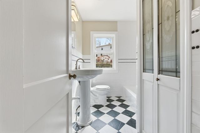 324 Lowel St, Peabody, MA 01960