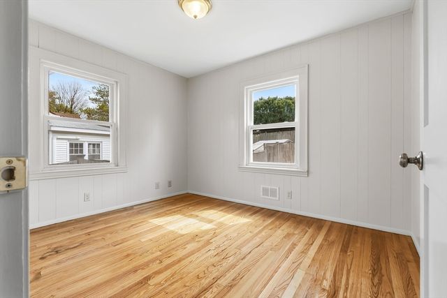 324 Lowel St, Peabody, MA 01960