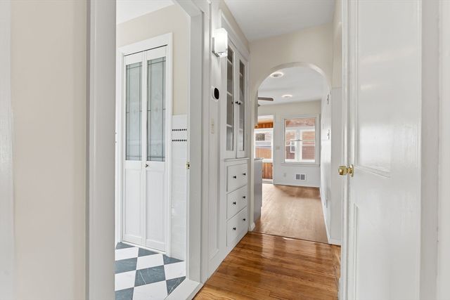 324 Lowel St, Peabody, MA 01960