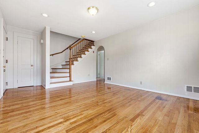 324 Lowel St, Peabody, MA 01960