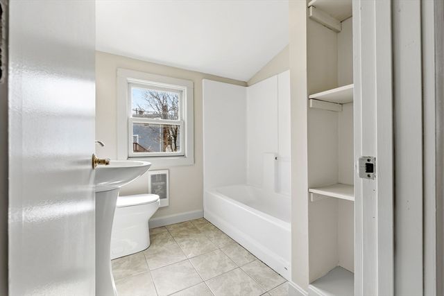 324 Lowel St, Peabody, MA 01960