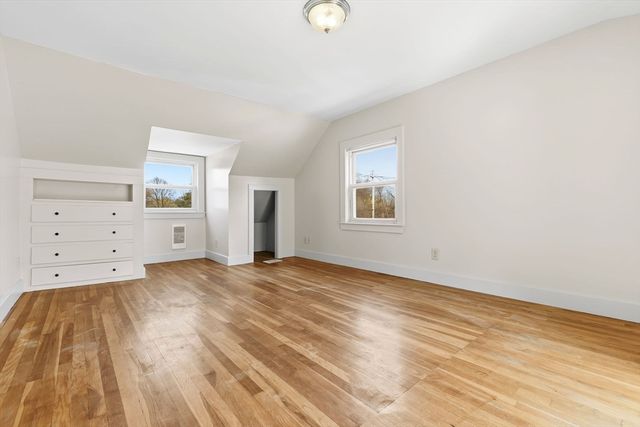 324 Lowel St, Peabody, MA 01960