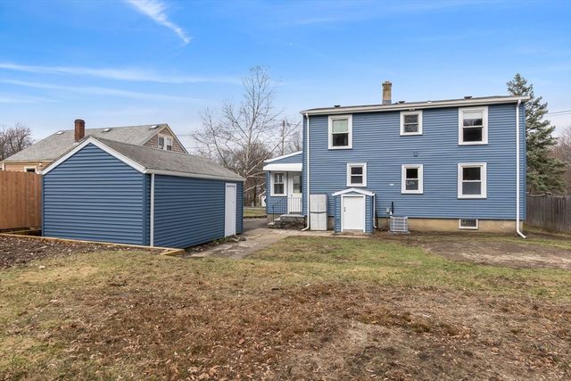 324 Lowel St, Peabody, MA 01960