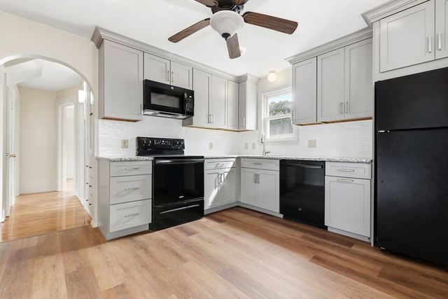 324 Lowel St, Peabody, MA 01960