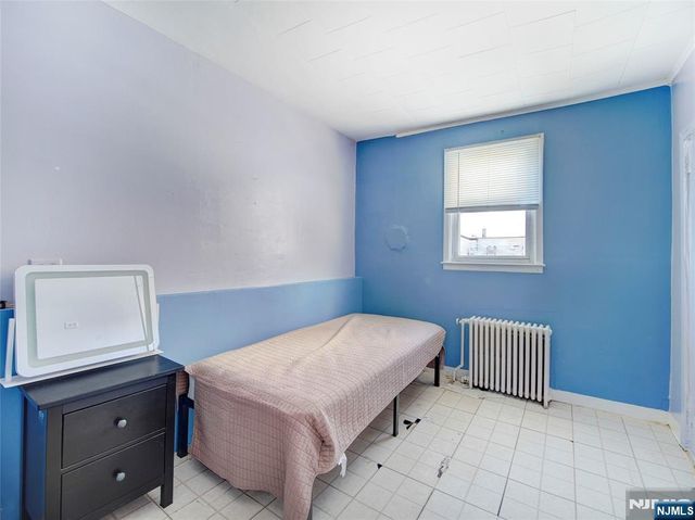 6011 Van Buren Place, West New York, NJ 07093