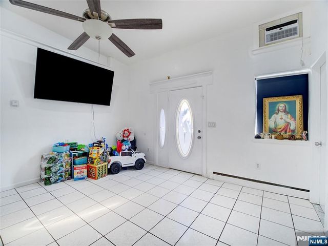 6011 Van Buren Place, West New York, NJ 07093