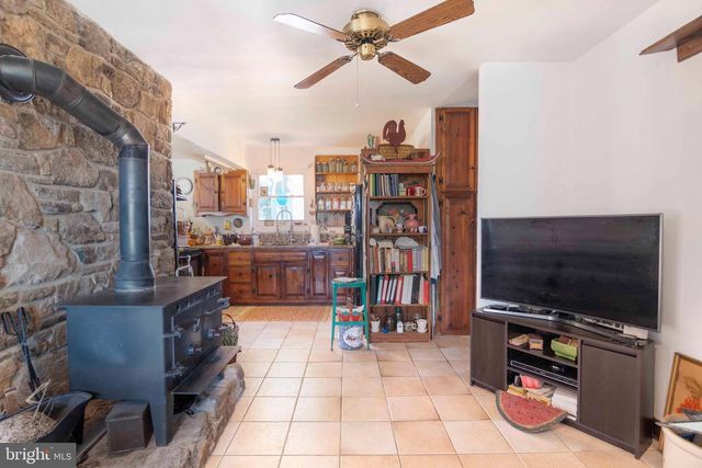 1119 SUMMIT AVE, Front Royal, VA 22630