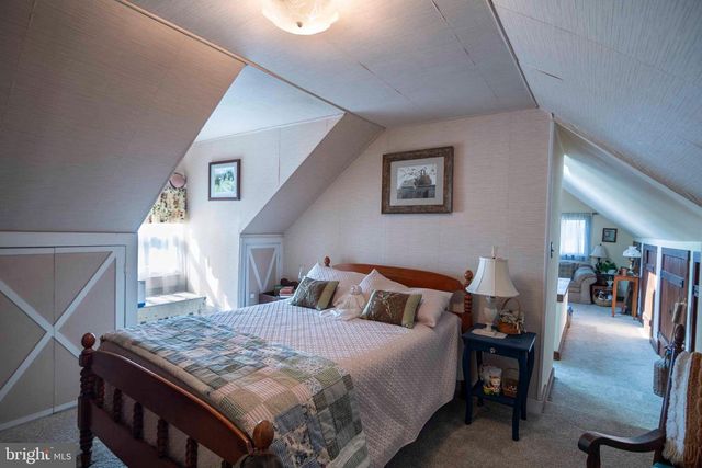 1119 SUMMIT AVE, Front Royal, VA 22630