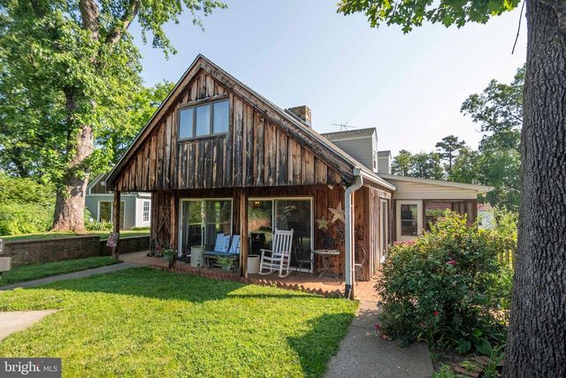 1119 SUMMIT AVE, Front Royal, VA 22630