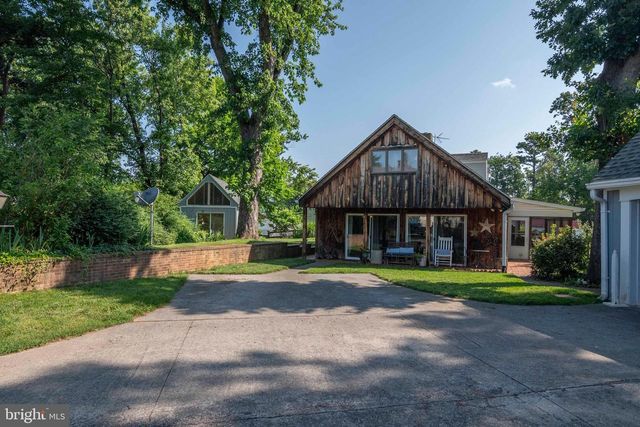 1119 SUMMIT AVE, Front Royal, VA 22630