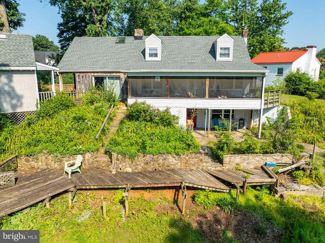 1119 SUMMIT AVE, Front Royal, VA 22630