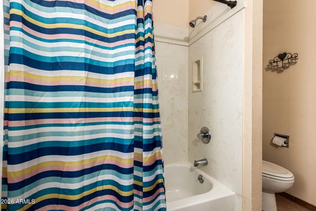 2 E MURIEL Drive, Phoenix, AZ 85022