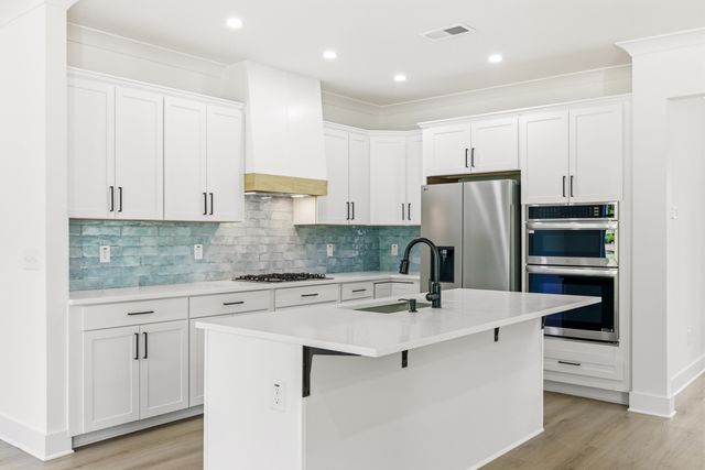 2000 Bahama Drive, Johns Island, SC 29455