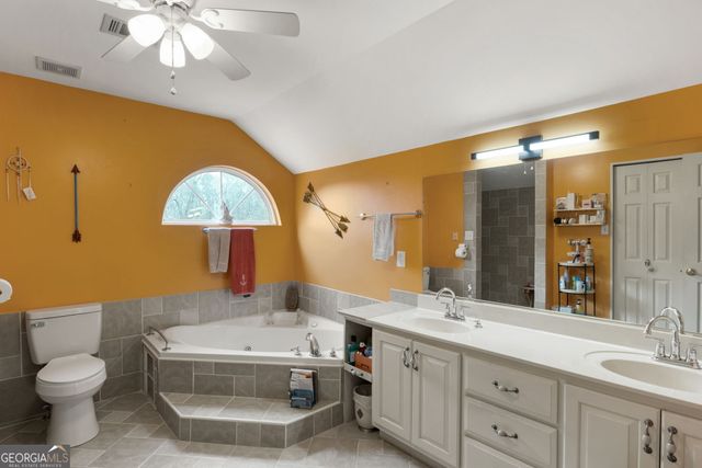 5141 Dixie Lake Road, Union City, GA 30291