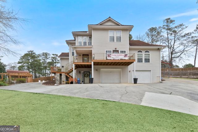 5141 Dixie Lake Road, Union City, GA 30291