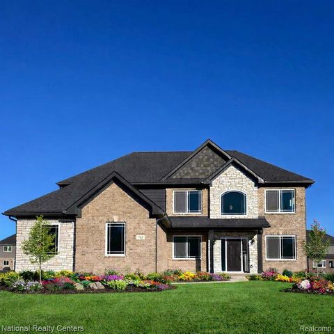 925 Guenevere Drive, Oxford, MI 48371